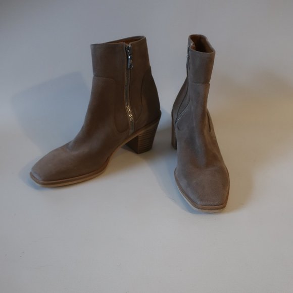 rag & bone Shoes - Women Rag & Bone Taupe Suede Ankle Boots 37 EUR/7 US